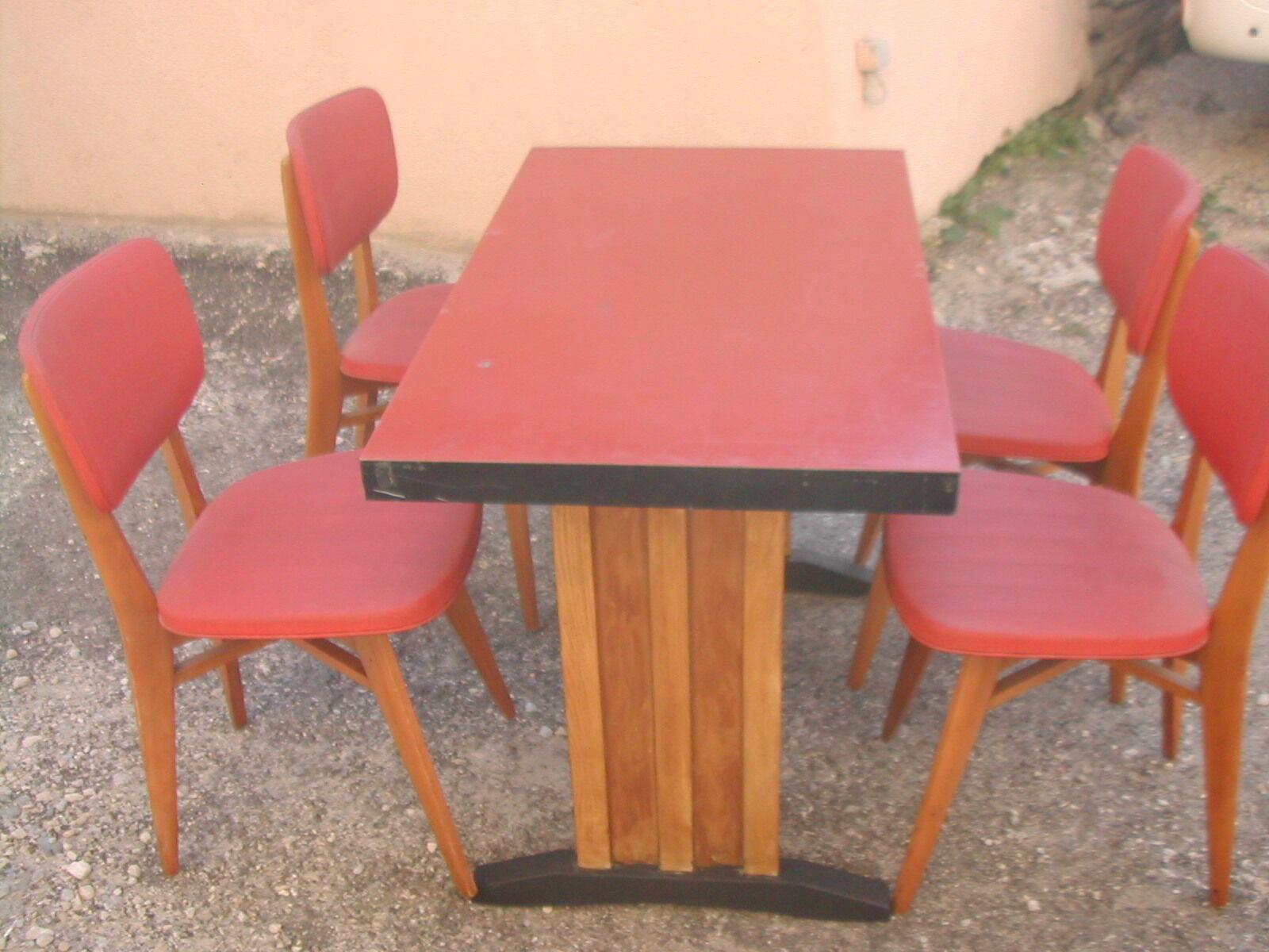 Bistro table