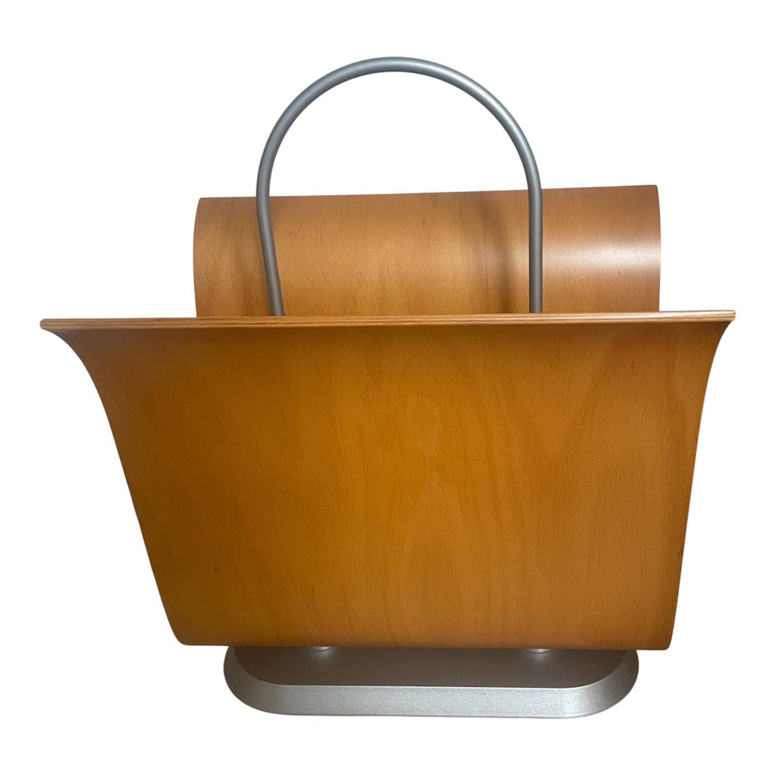 Vintage curved wooden magazine rack by Ligne Roset, 1970s.