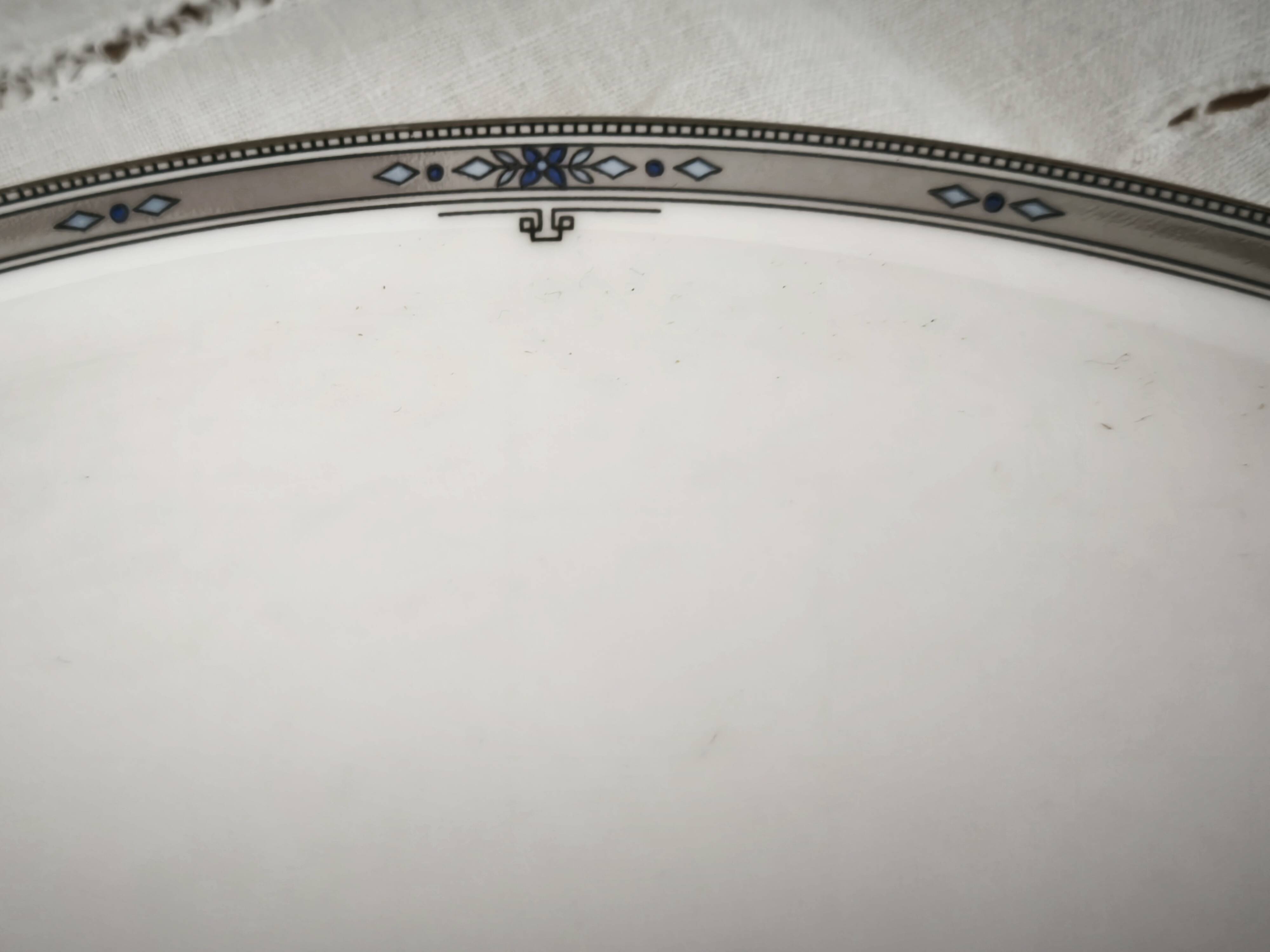 Extra-flat large pie dish English porcelain Wedgwood model Amherst