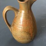 Digoin pitchers