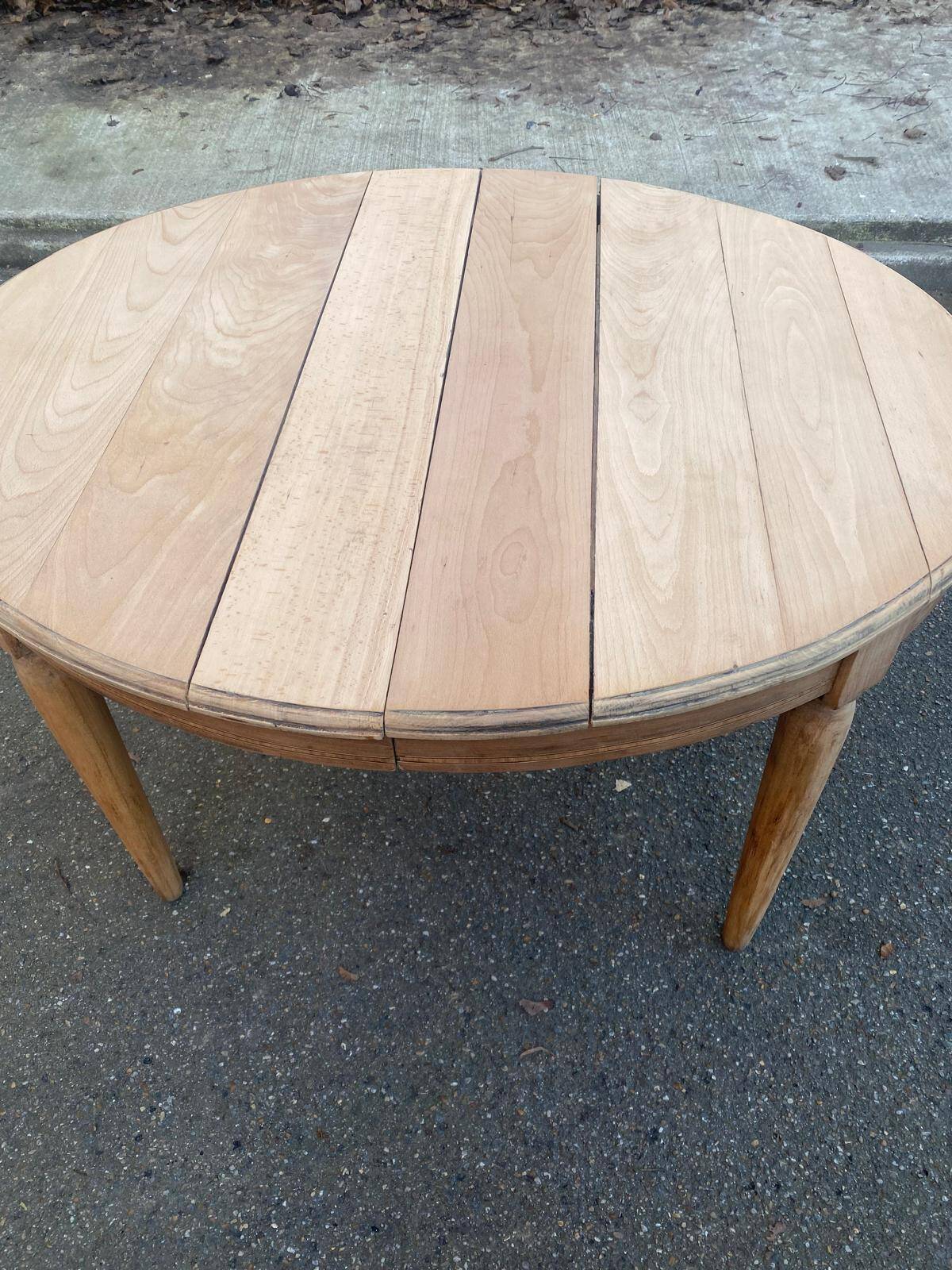 Renovated Louis Philippe round extendable dining table from the 18th century, 205cm.