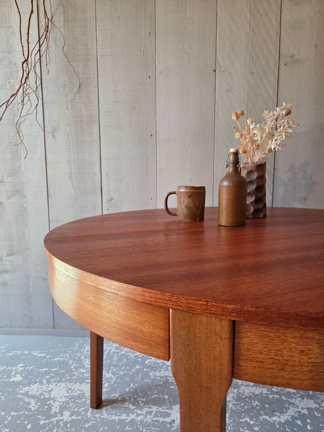 Scandinavian table