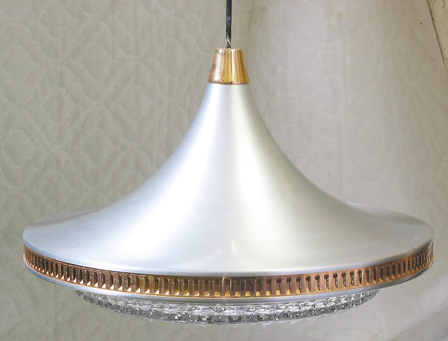Suspension probably RAAK UFO saucer 70's retro space age design