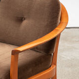 Vintage Scandinavian Sofa – 133 cm