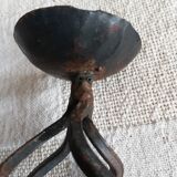 Rusty twisted candle holder for round candles