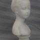 Buste Mademoiselle Brongniart, en biscuit blanc, sur socle rond