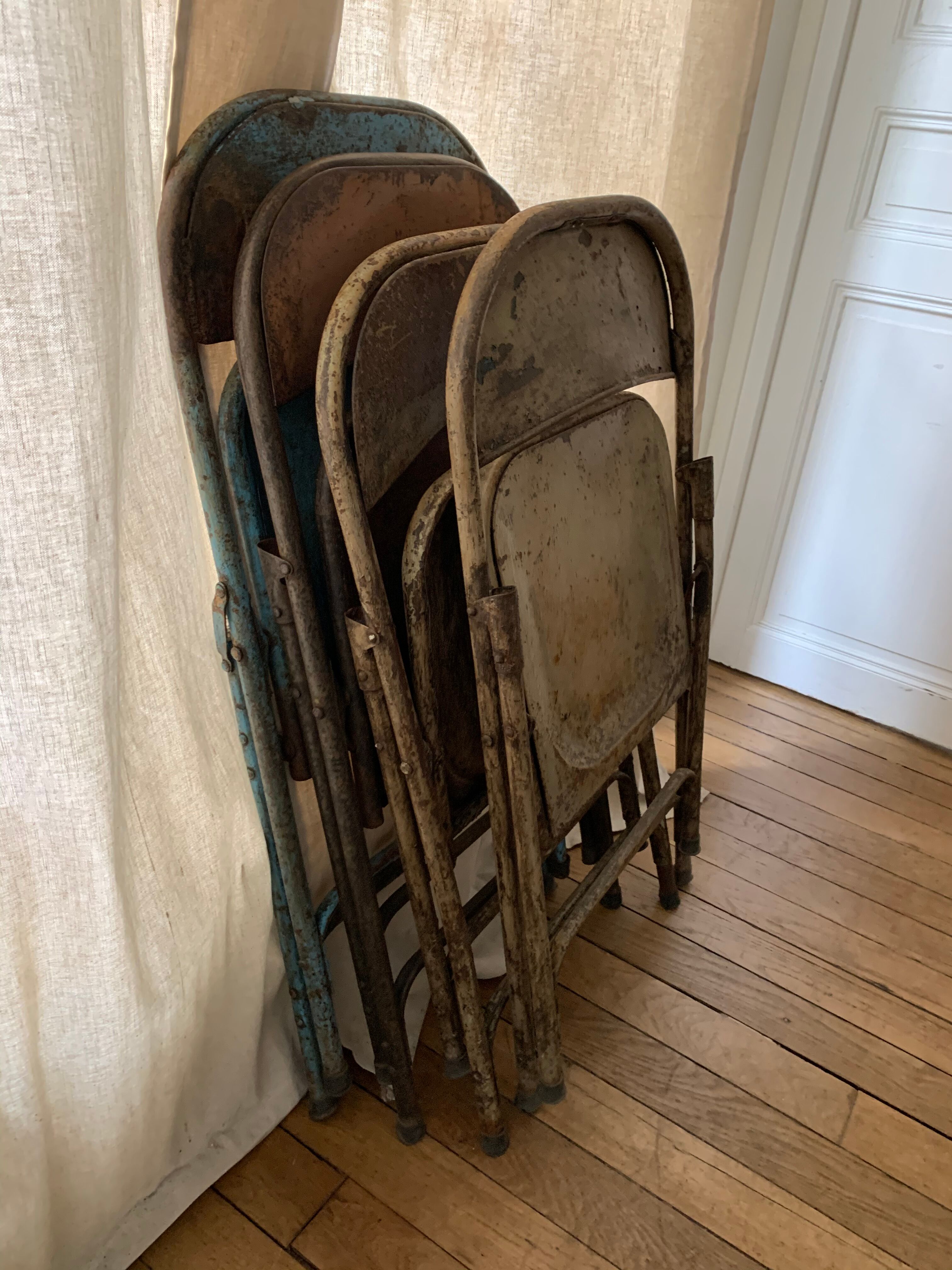 Lot of metal folding chairs