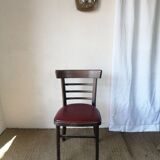 Lot de 20 chaises bistrot TON en bois et skaï rouge vintage.