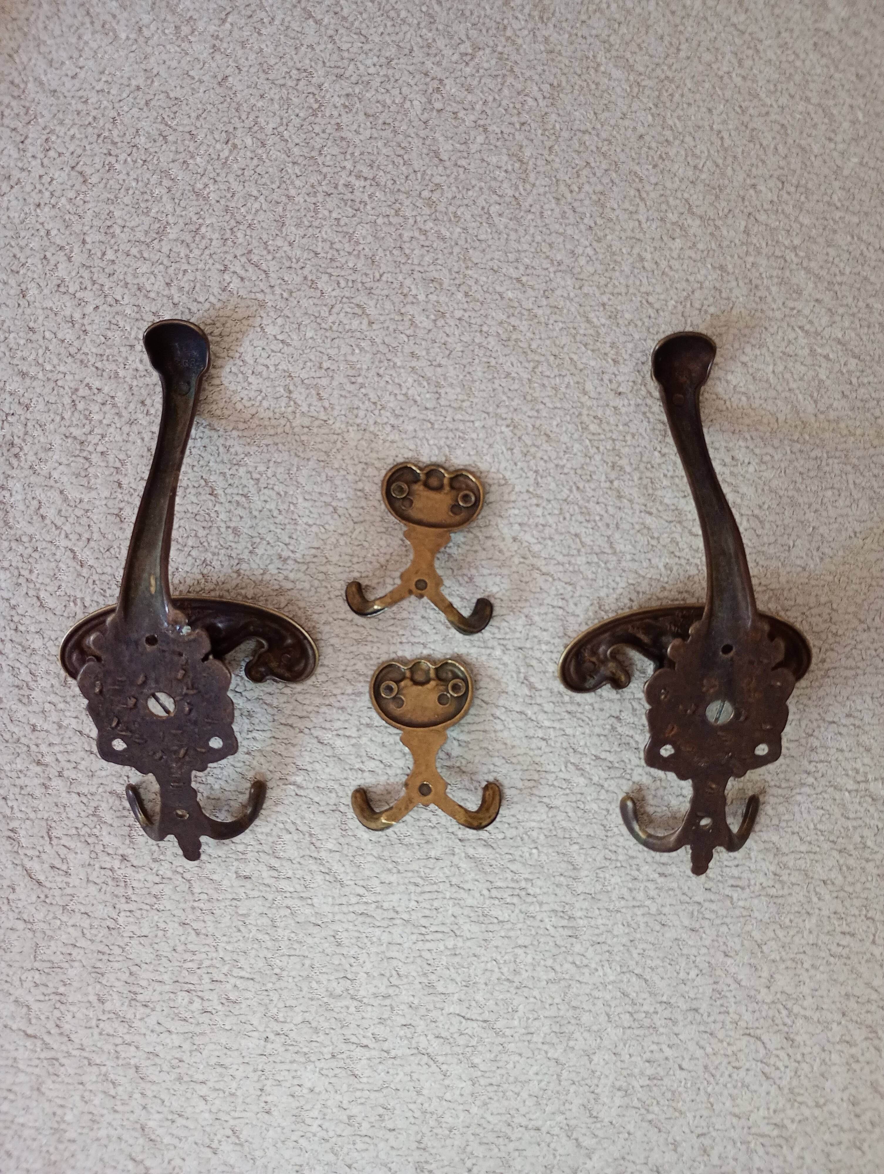 4 antique patented bronze coat hooks – Napoleon III rococo style