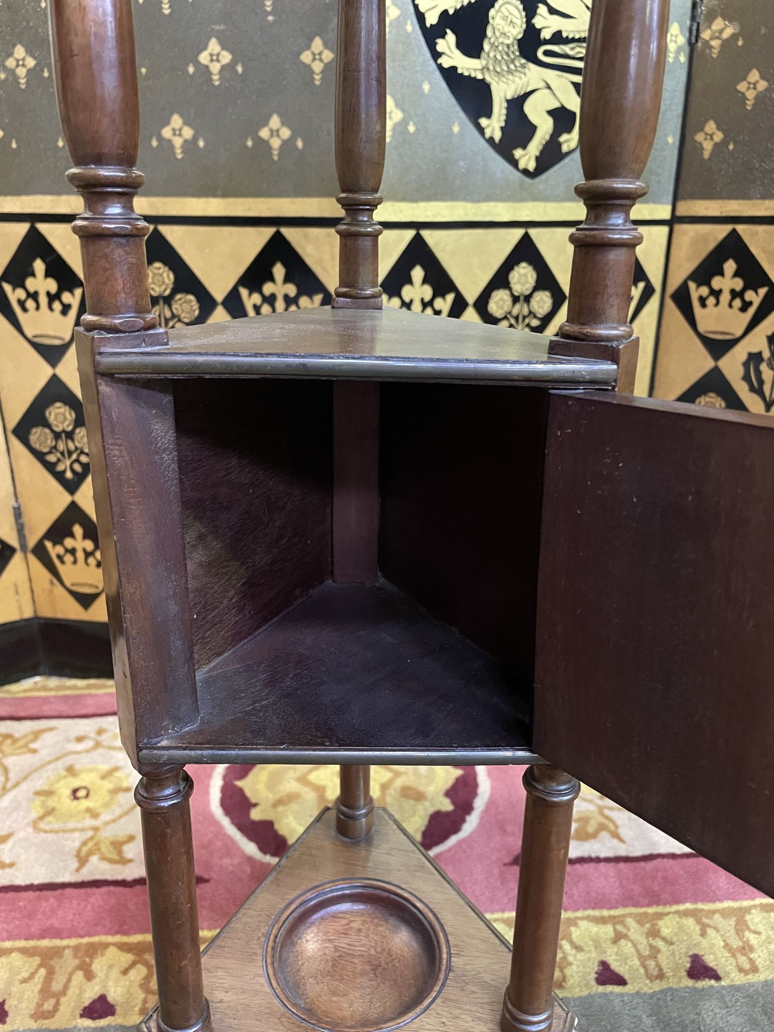 Guéridon de style Louis XVI marbre