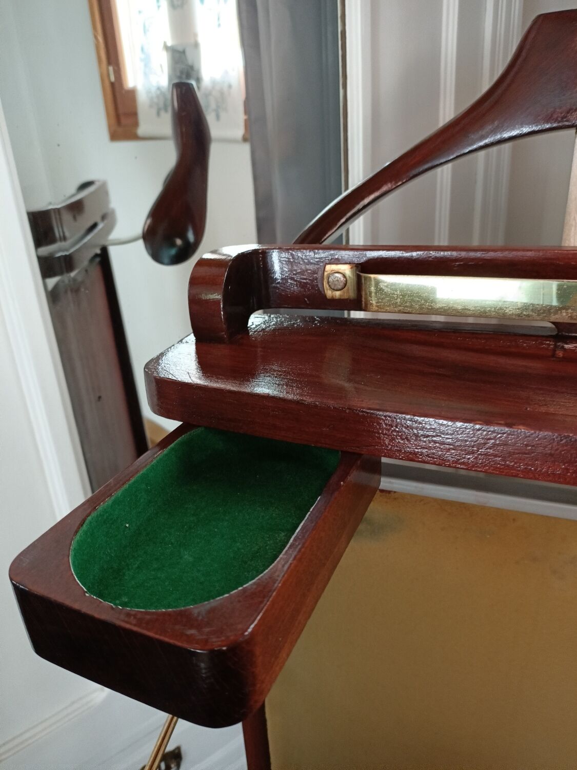 Fratelli Reguitti valet