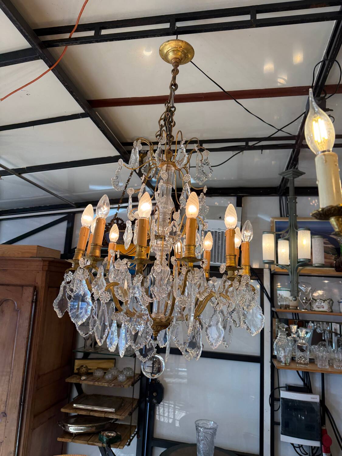 Baccarat 12-light chandelier