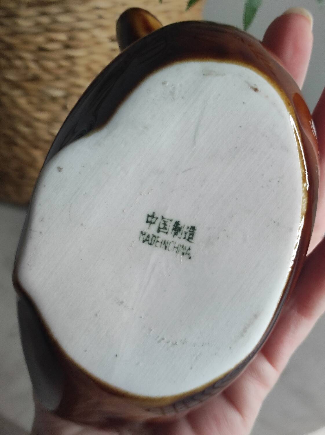 Ceramic duck ashtray