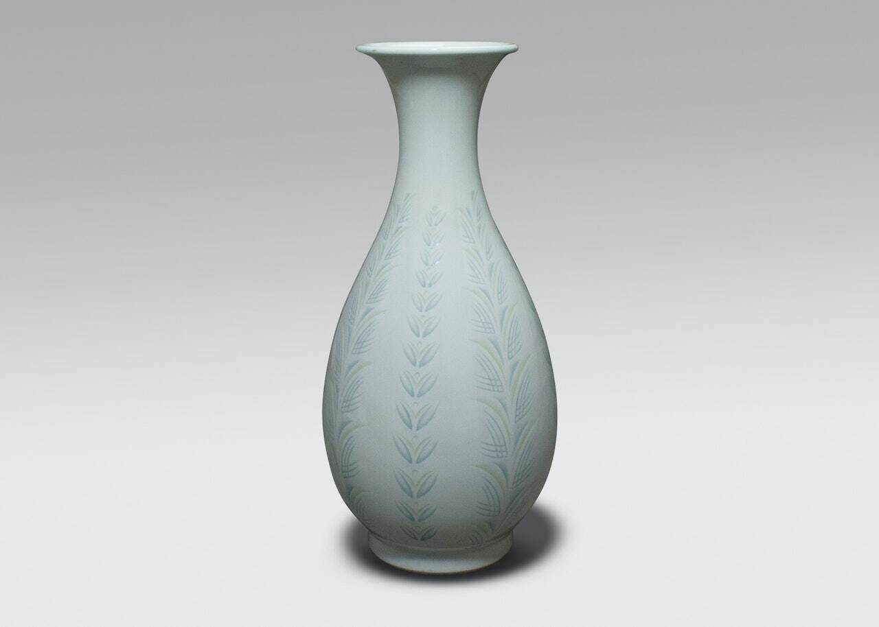 Japanese porcelain vase