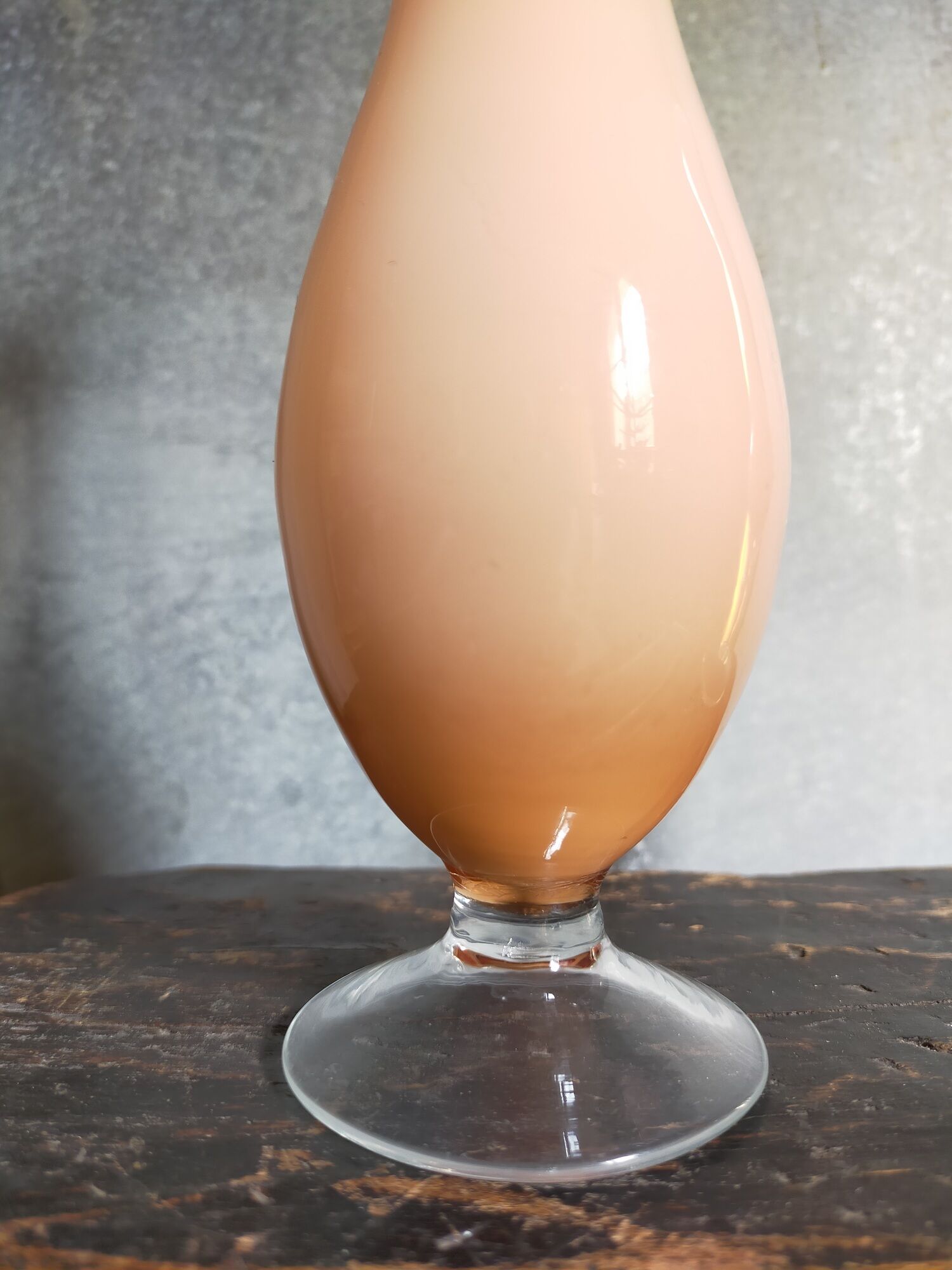 Duo of soliflores vintage glass and opaline