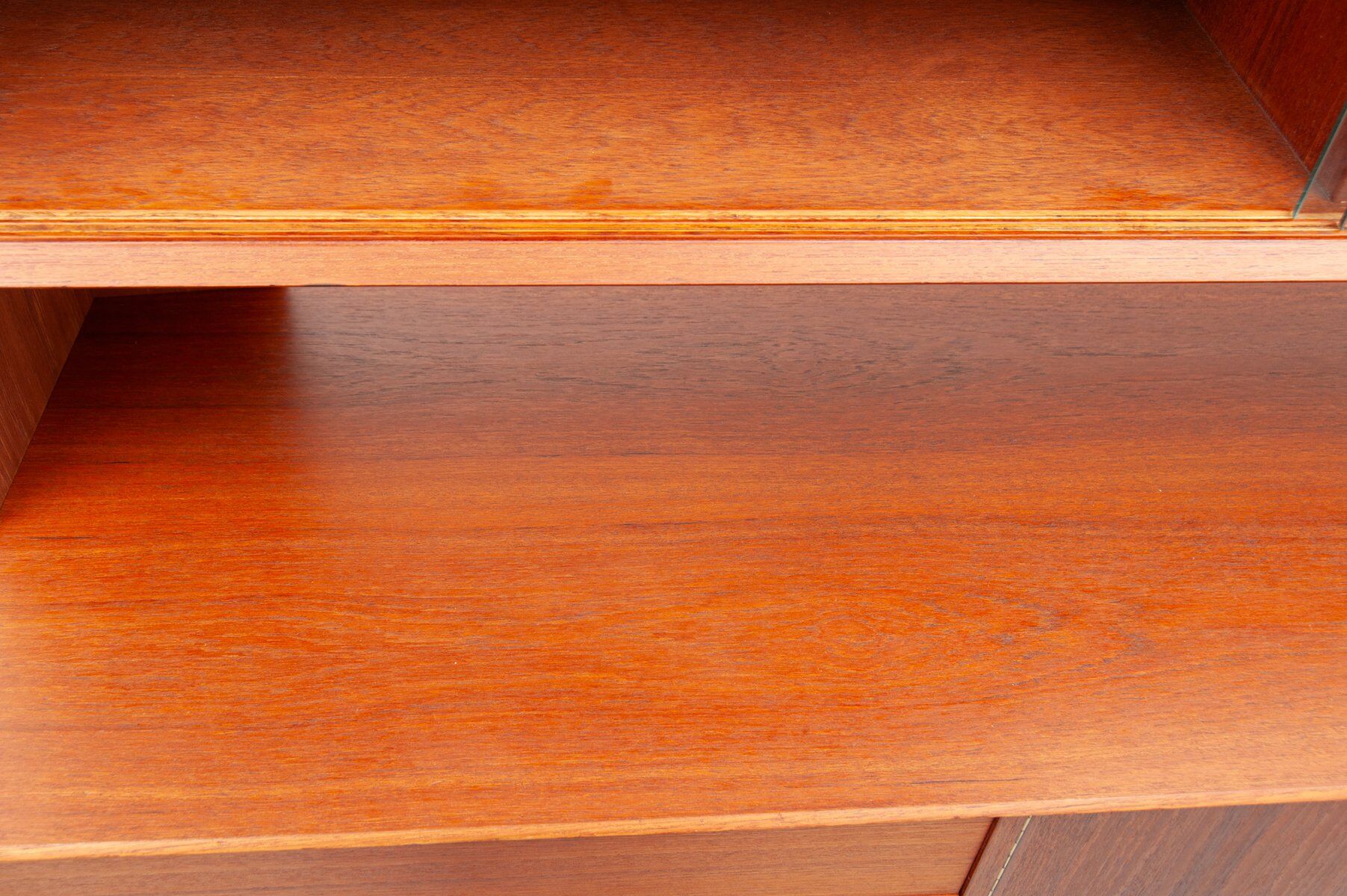 Buffet Varia 150 en teck par Wilhelm Renz, années 1950.