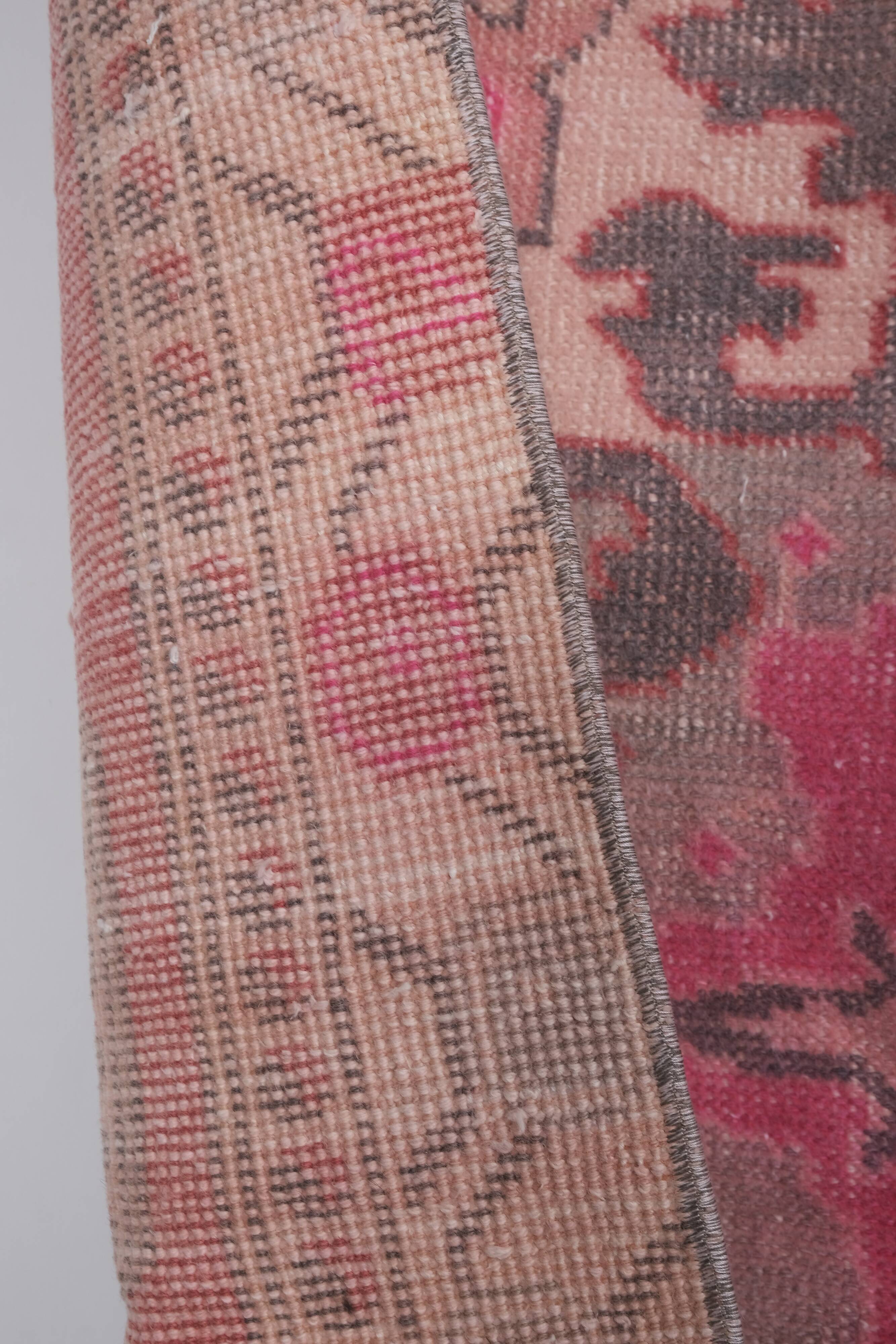 Vintage Turkish rug from Oushak, hand-woven 119x231 cm