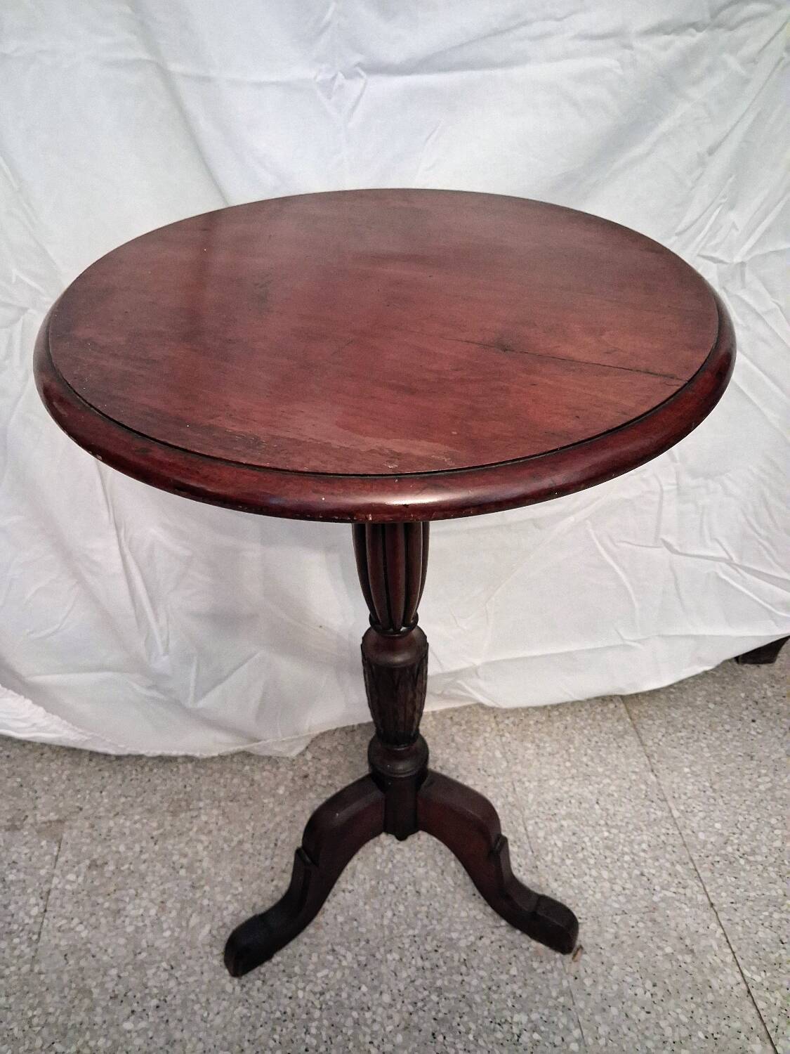 Mahogany gueridon