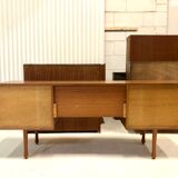 Scandinavian desk in graphic teck