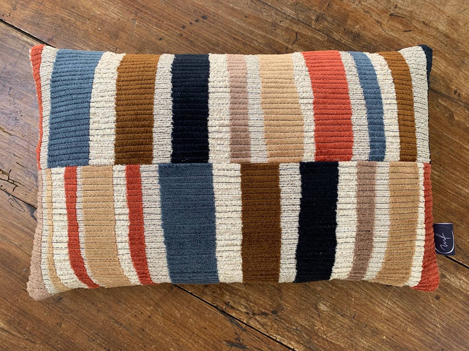 Jacquard cushion 30x50cm