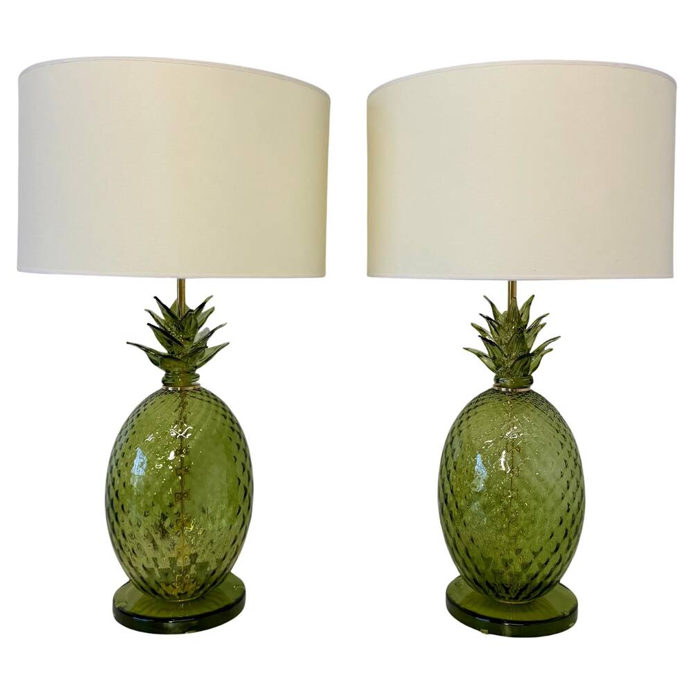 Paire de lampes en verre de Murano en forme d'ananas Art Déco italien avec abat-jours.