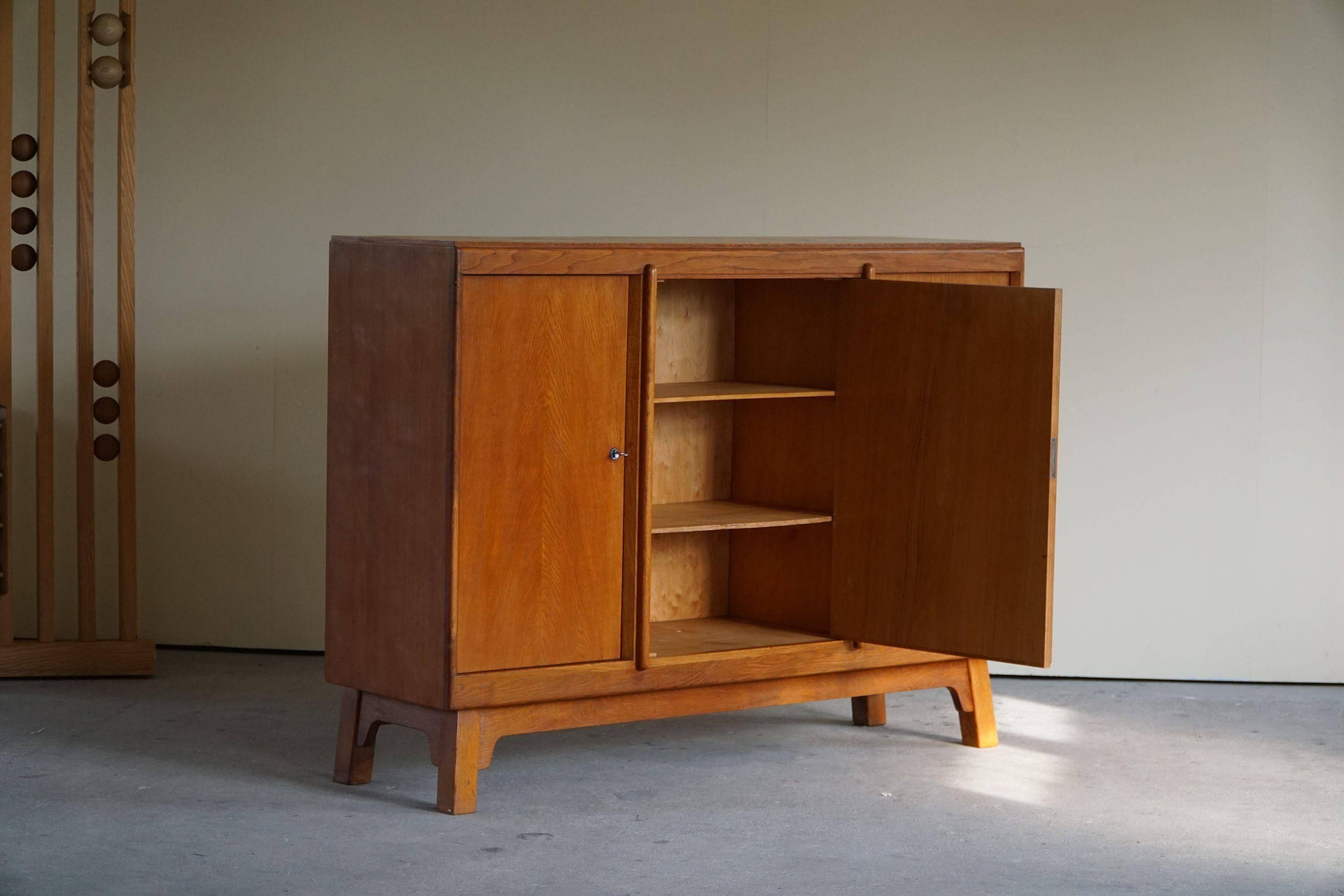 Mid-century buffet/enfilade in teak and oak, Danish cabinetmaker, 1960s