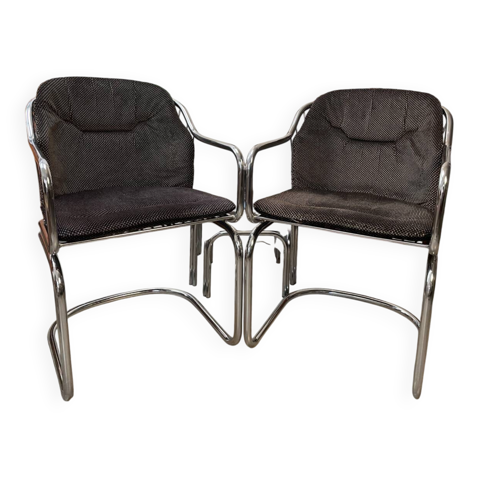 Paire de chaise en chrome dans le goût de Rinaldi