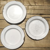 White plates in enamelled sheet metal