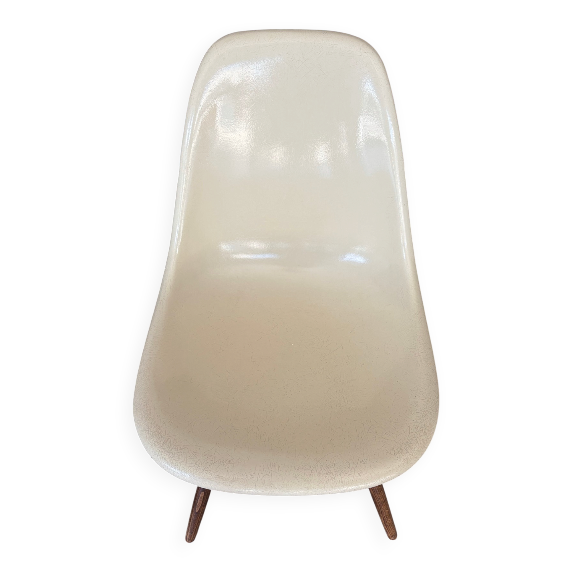 Ecru Eames chairs
