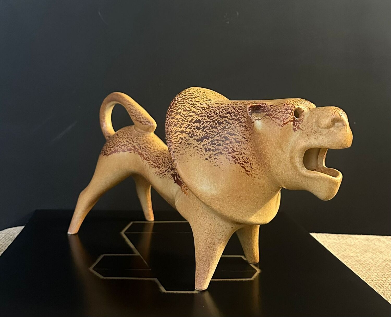 Ceramic lion Roberto Rigon