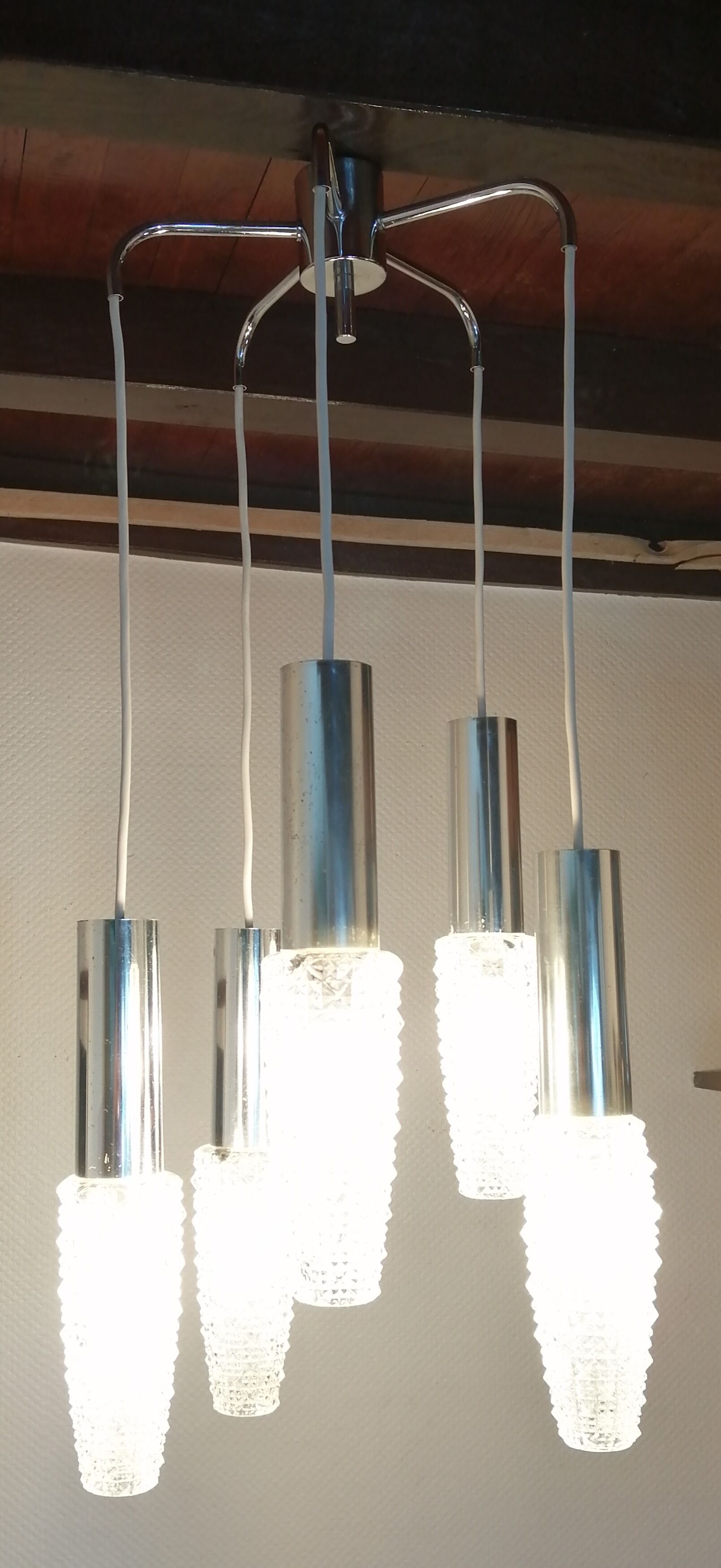 Waterfall chandelier space age 5 branches with tulips chiseled in glass 1960