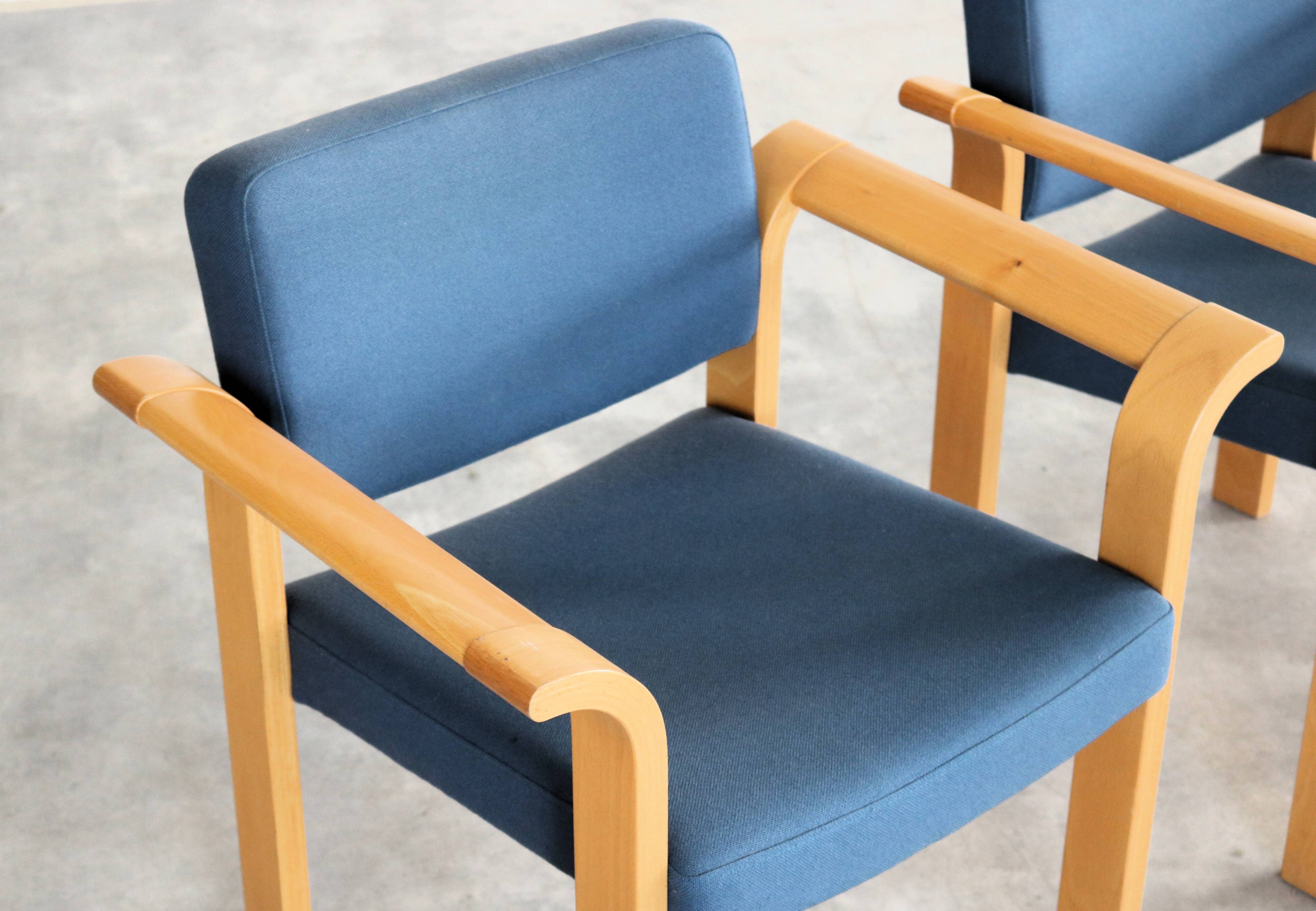 Vintage chairs | dining chairs | Magnus Olesen
