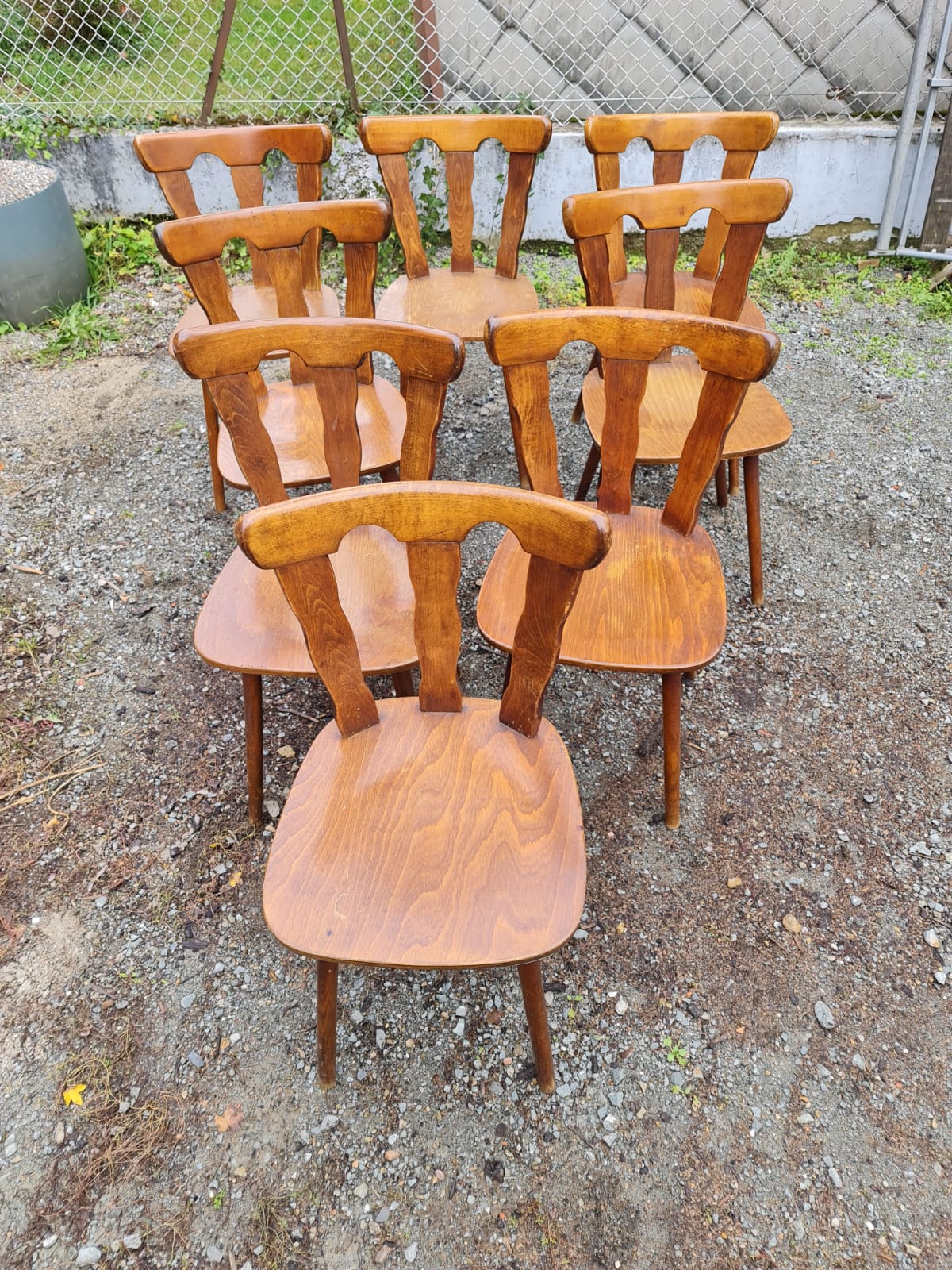 8 chaises de bistrot bois de chaîne