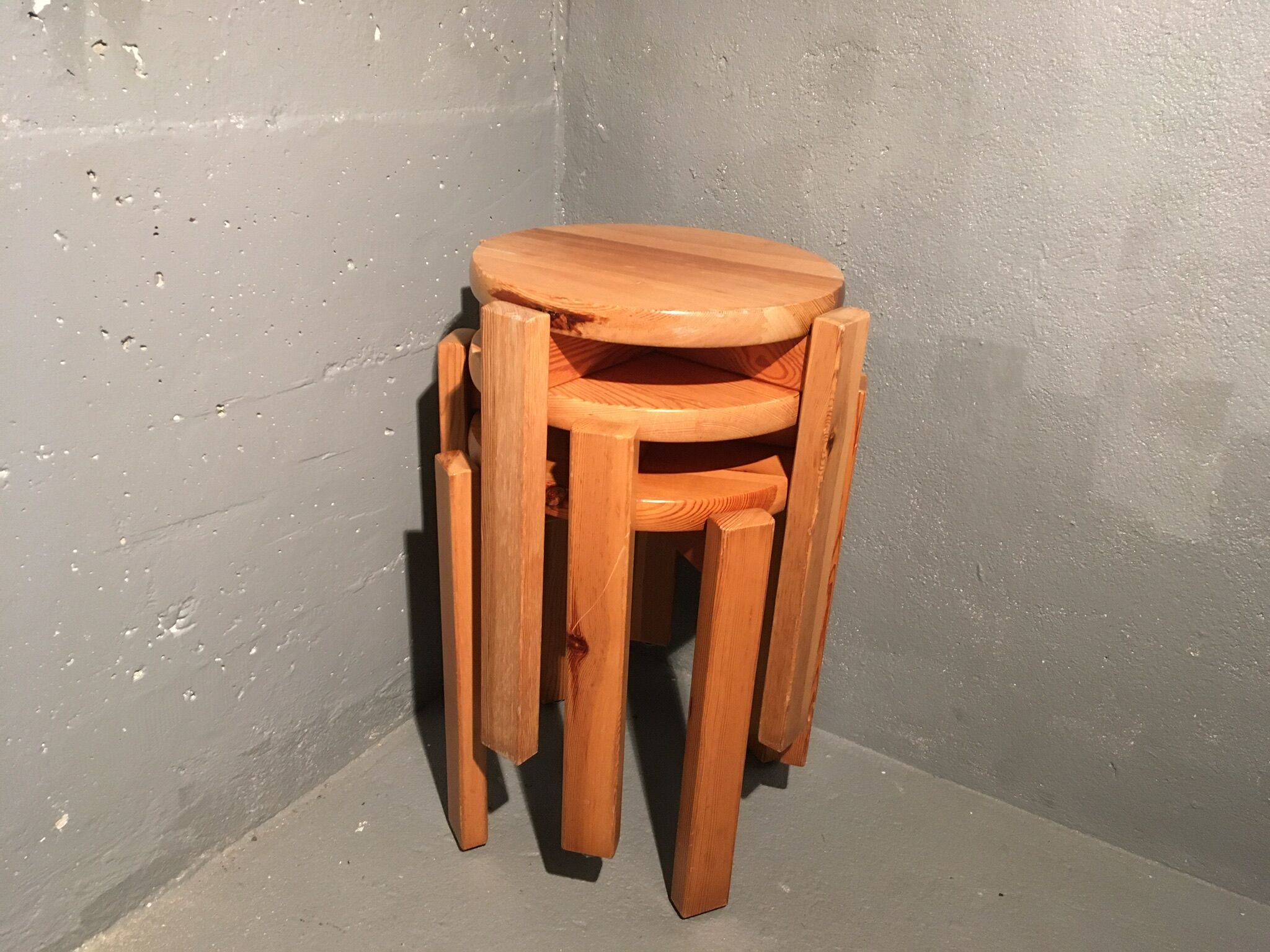 Set de trois tabourets rond en bois