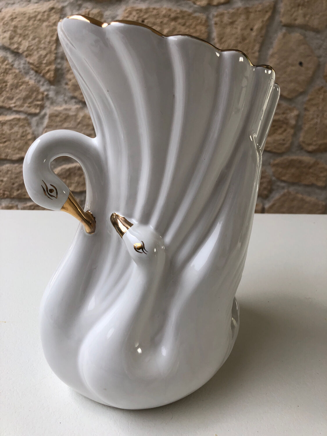 Swan vase