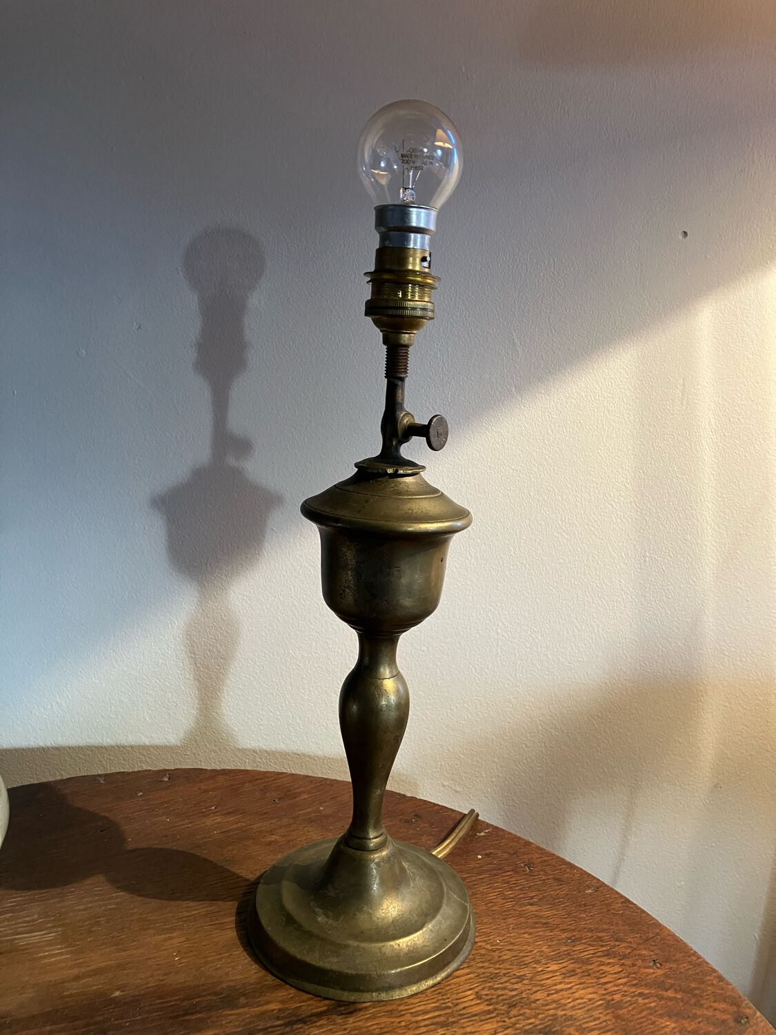 Brass lamp foot