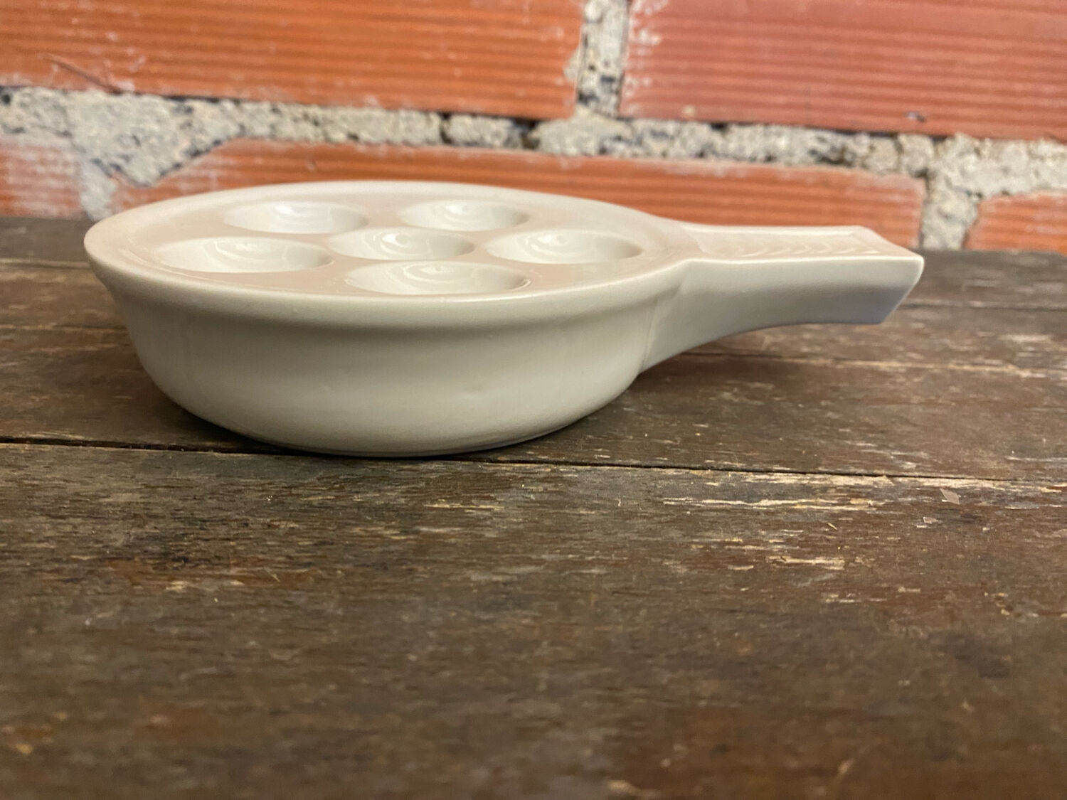 Set of 6 White Vintage Ceramic Escargot Dishes #D854