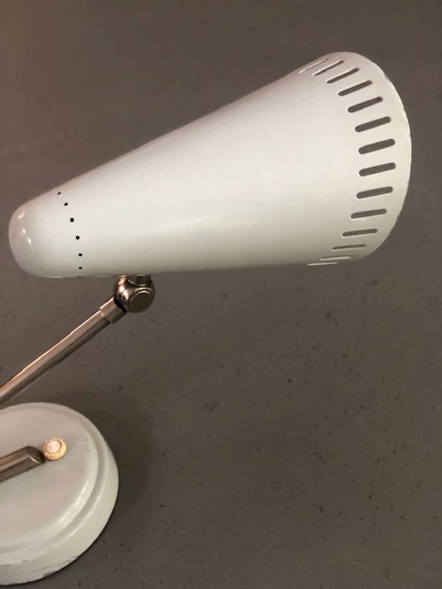 Bauhaus wall lamp in grey metal