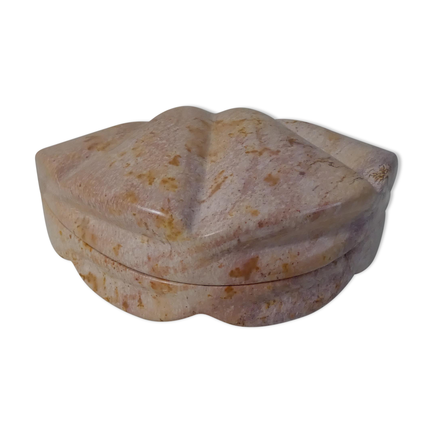 shell-shaped soapstone box