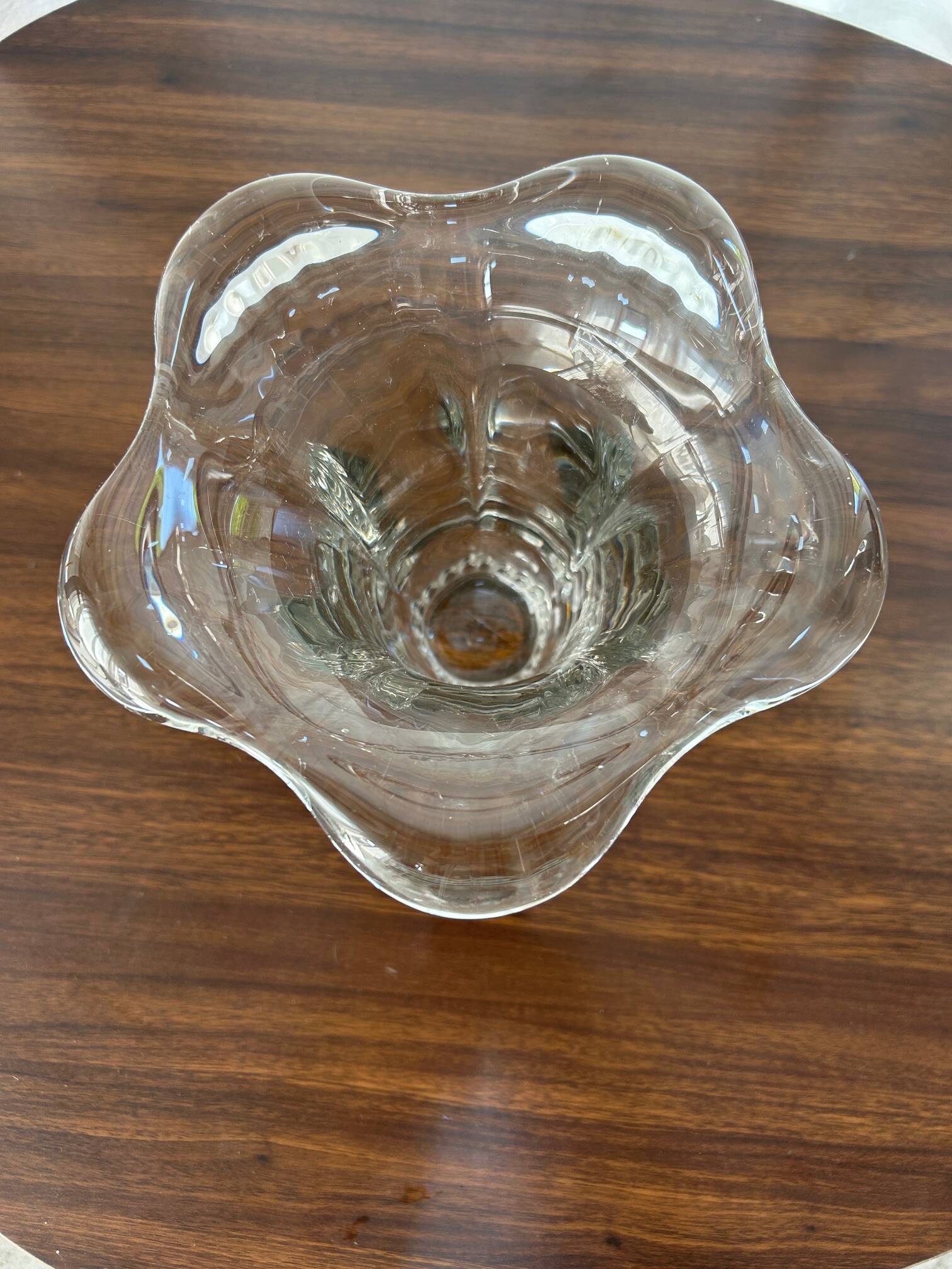 Pierre D'Avesn crystal vase