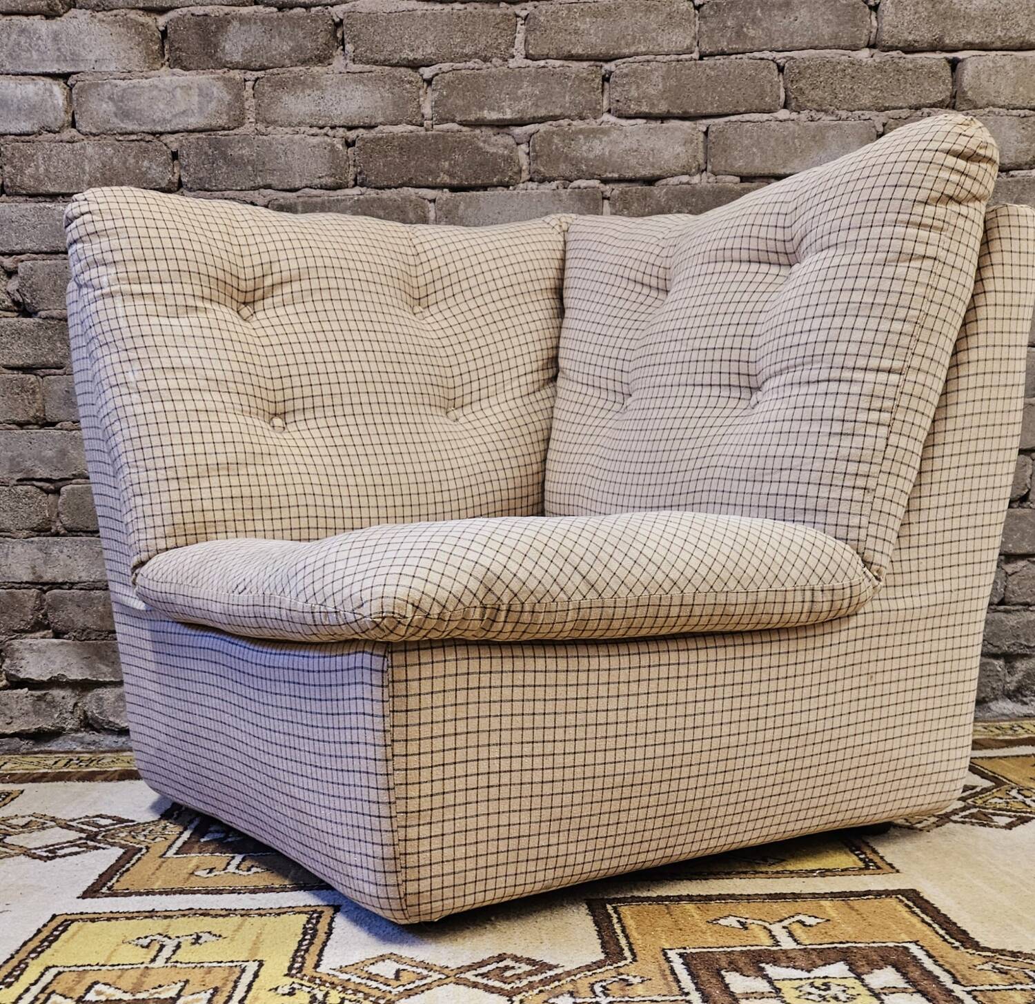 Vintage 1970s corner armchair