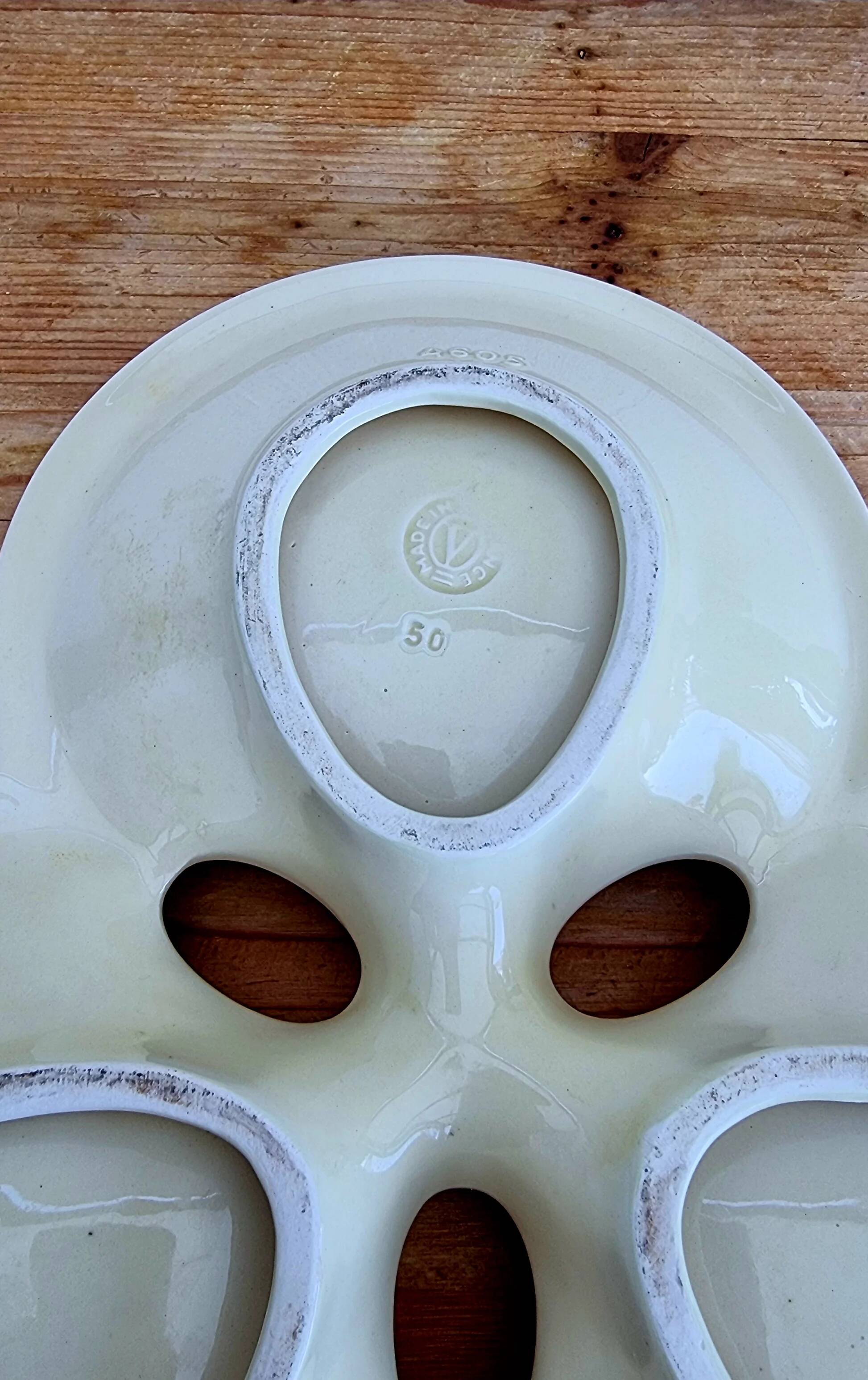 Vintage pink Verceram shell plate in French ceramic.