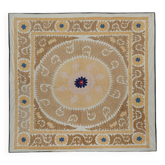 Hand knotted rug, vintage Turkish rug 144x151 cm