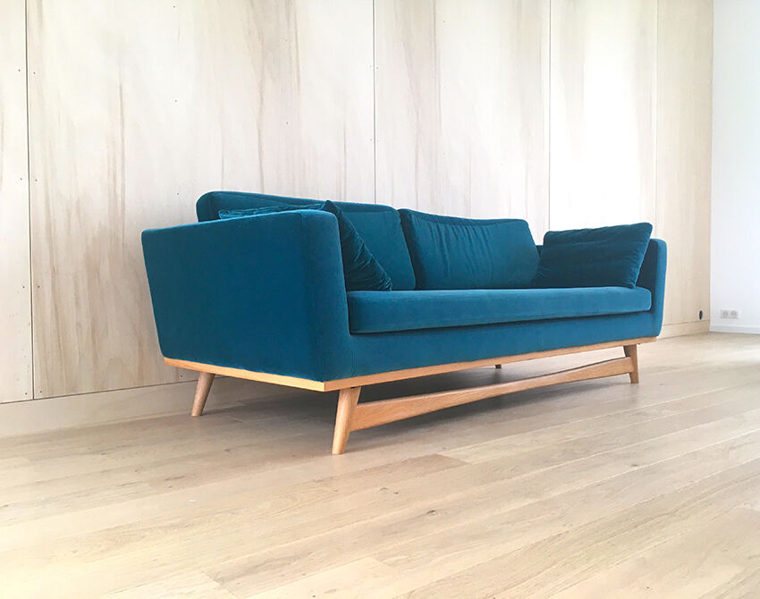 Duck blue velvet sofa, Red Edition