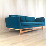 Duck blue velvet sofa, Red Edition