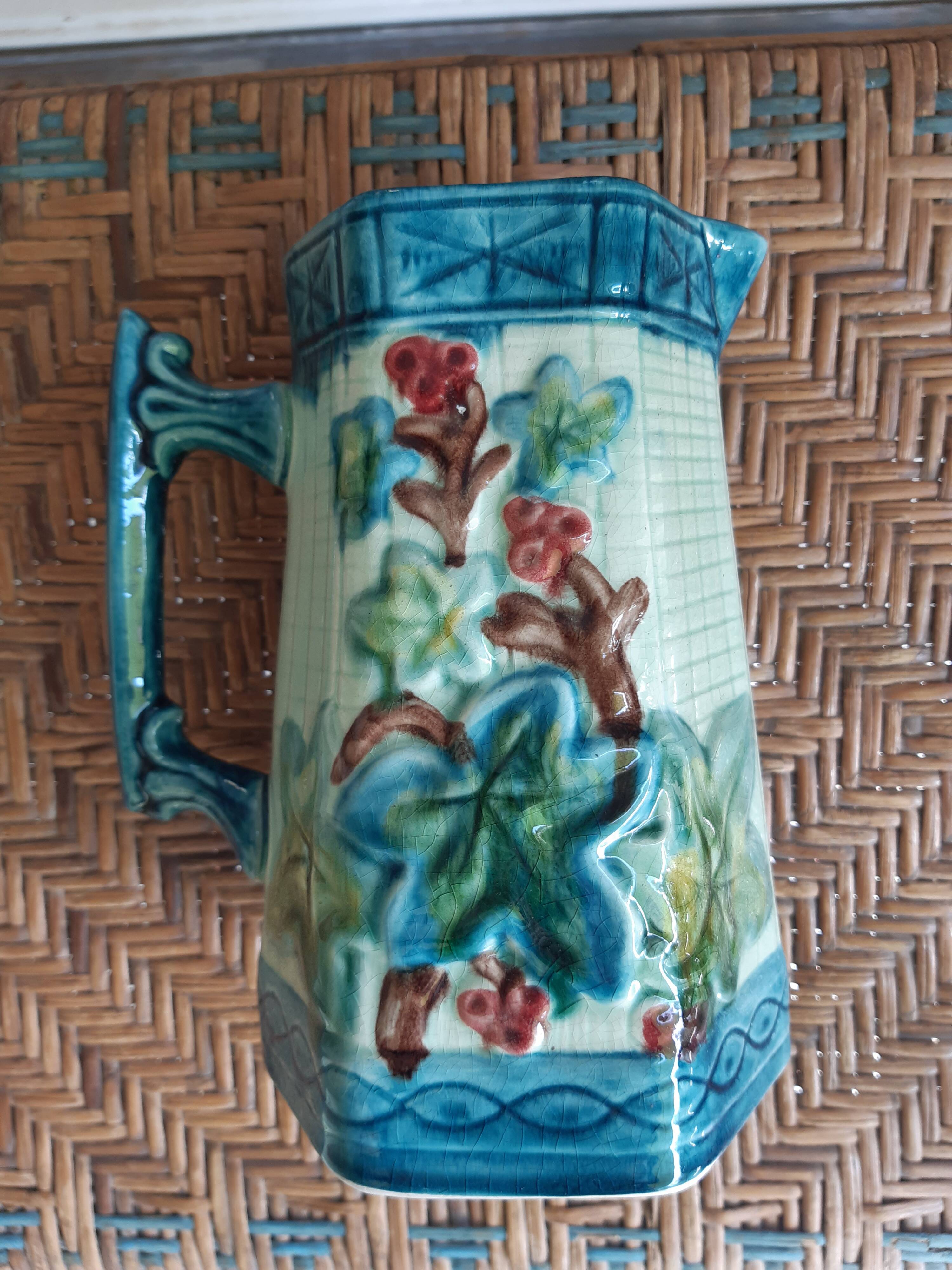Pitcher dabbling