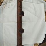 Moulded wooden coat rack 4 hooks