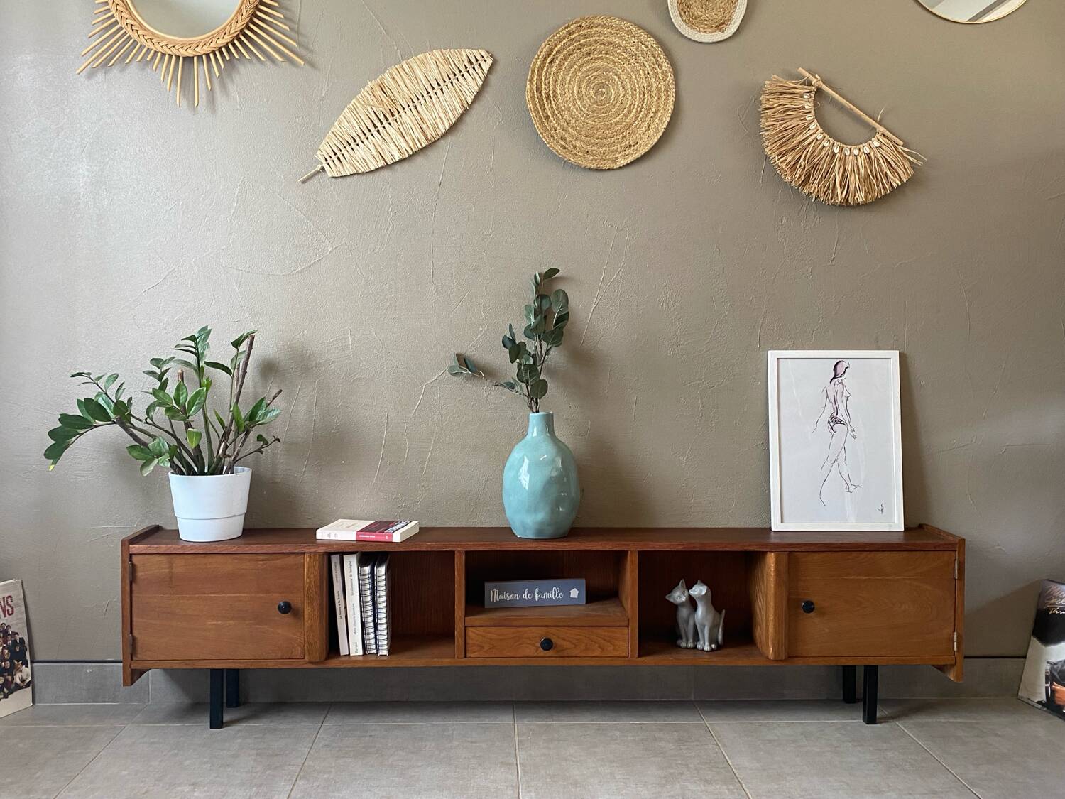 Low vintage sideboard (shallow)