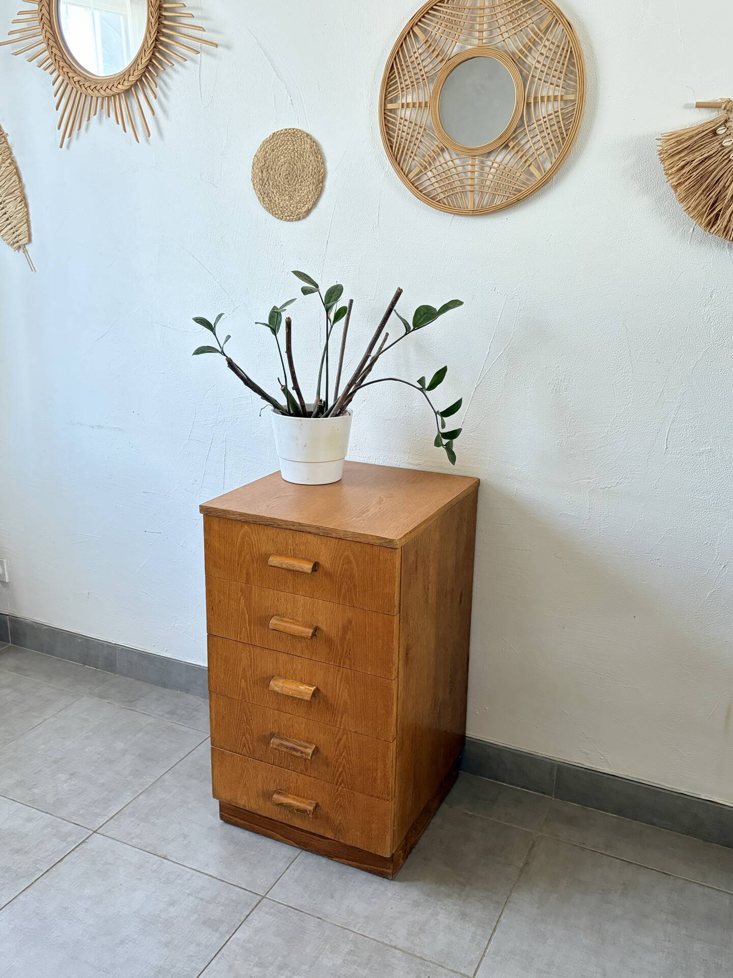 Vintage chest of drawers
