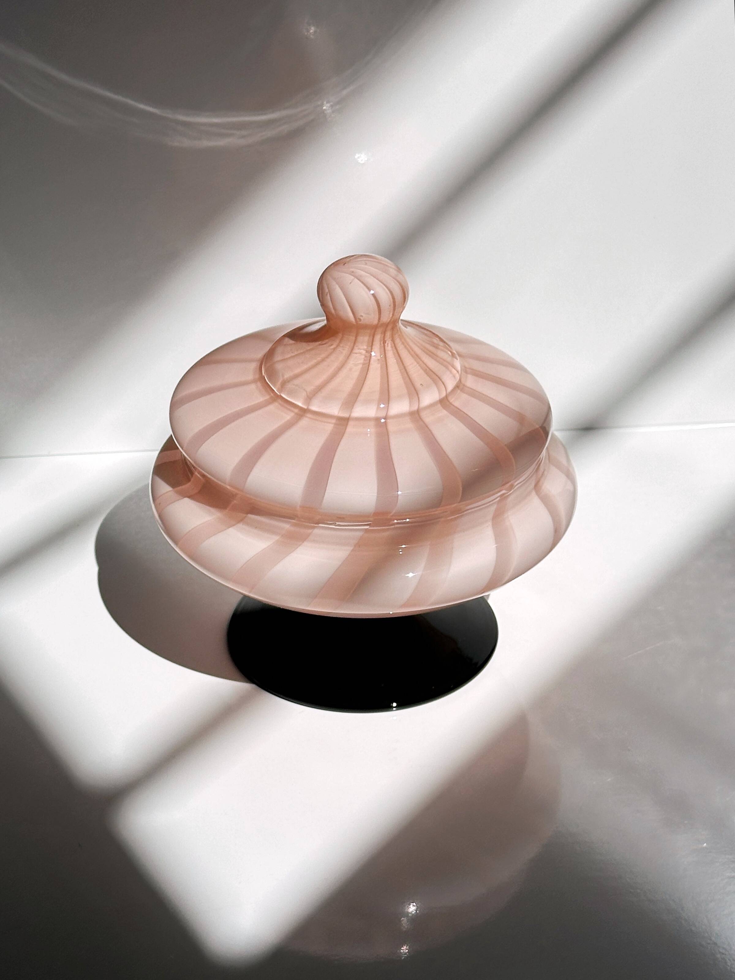 1950s Murano Opaline Glas Bonbonniere